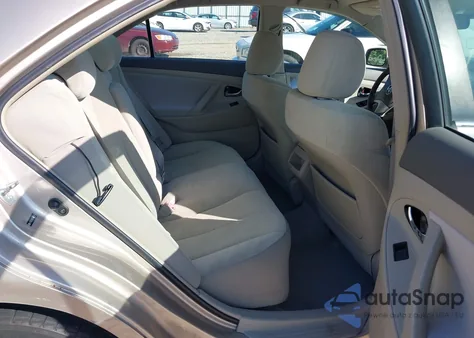 2008 Toyota Camry Ce/Le/Xle/Se z USA, uszkodzony, nr VIN 4T1BE46K08U780706